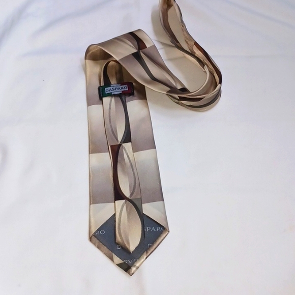 Men's Tie - Picture 4 of 7